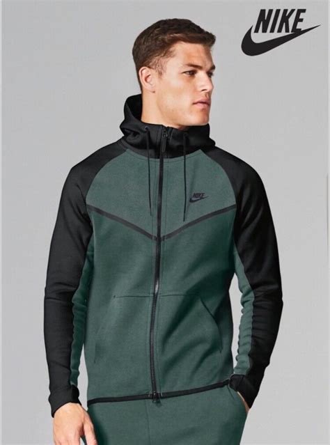 green nike tech fleece tracksuit.